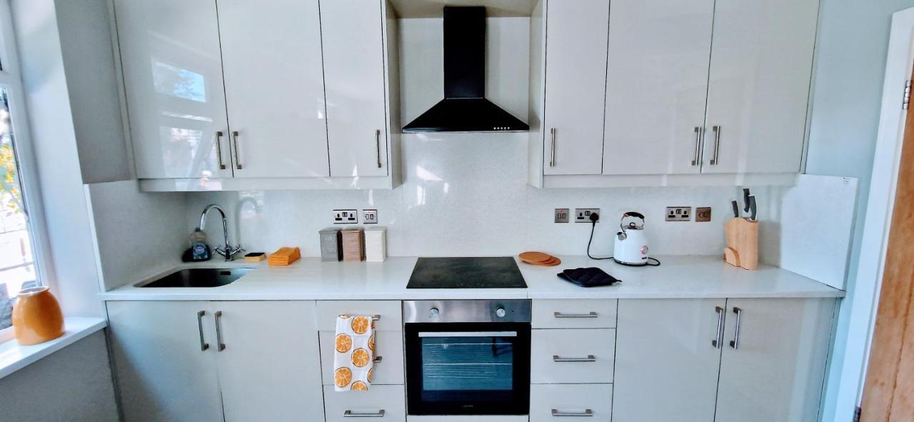 Central Reading Modern 3Br Flat - Walk To Station And High Street Exterior foto
