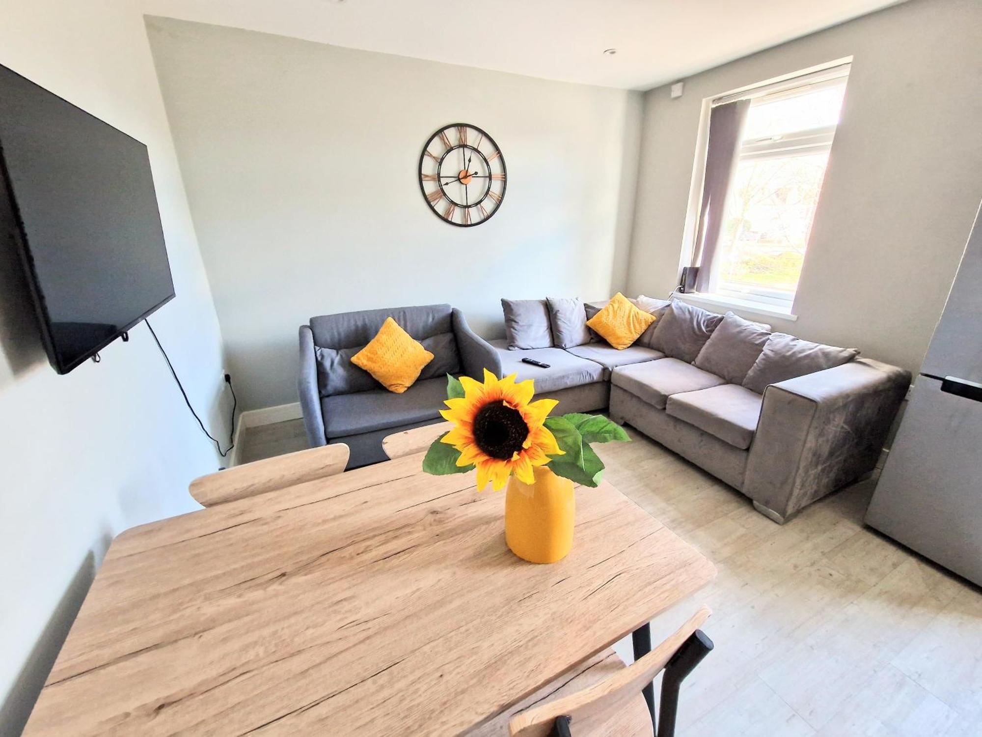 Central Reading Modern 3Br Flat - Walk To Station And High Street Exterior foto